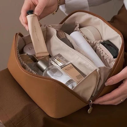 🔥Large capacity travel cosmetic bag