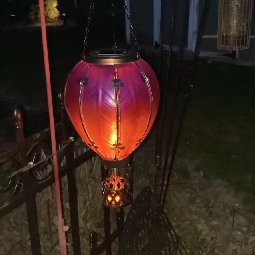 Hot air balloon solar simulated flame lantern