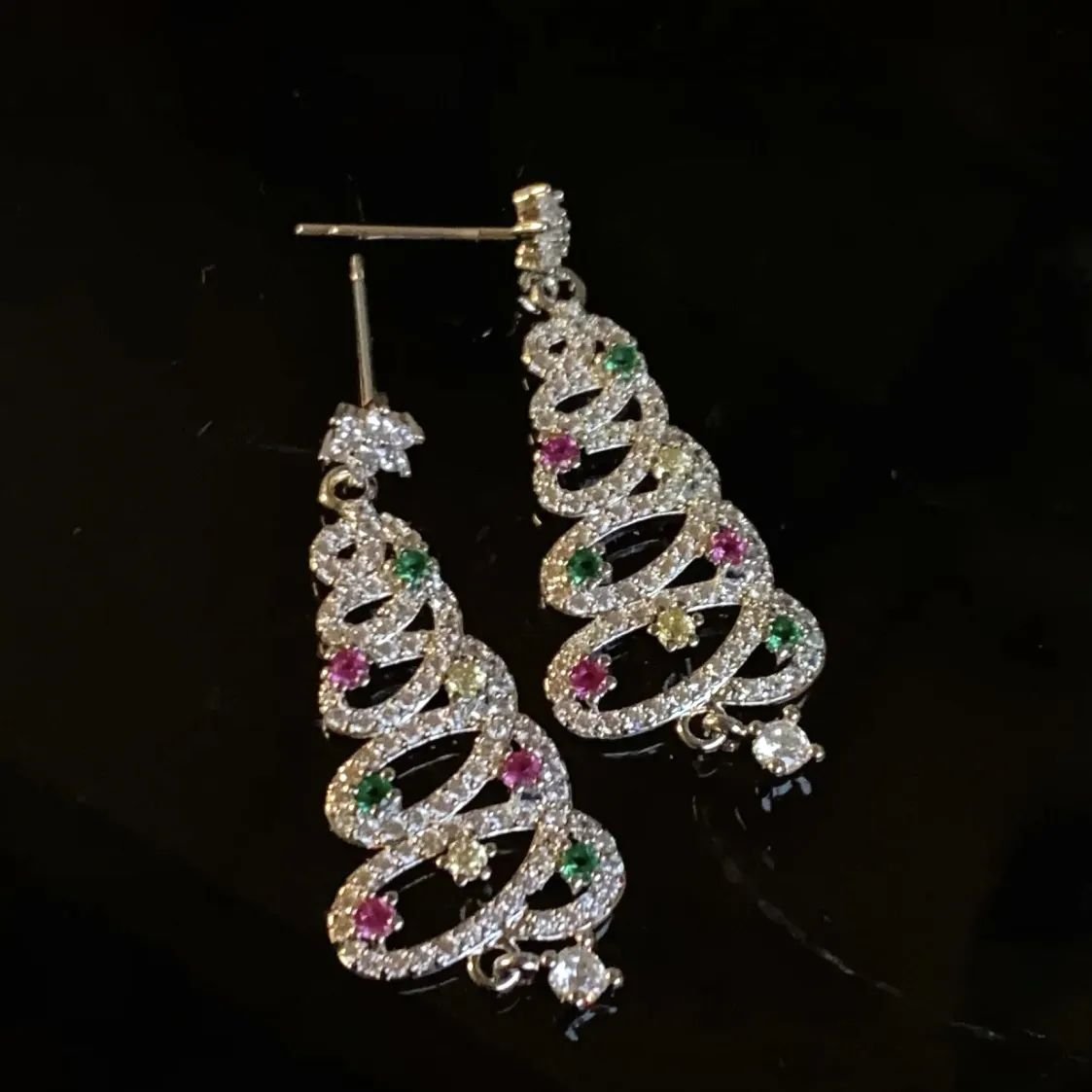 🎄CHRISTMAS HOT SALE✨SHINY CHRISTMAS TREE EARRINGS(Buy 3 Get Free Shipping)