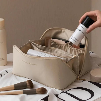 🔥Large capacity travel cosmetic bag