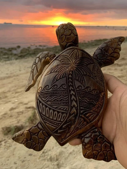 Hawaiian Turtle ResinCarving